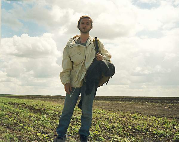 Кирилл Серебренитский  в экспедиции в Северном Казахстане, нелегальный переход  2001